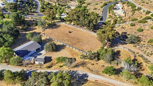 9130 Old Stage, Agua Dulce, CA 91390