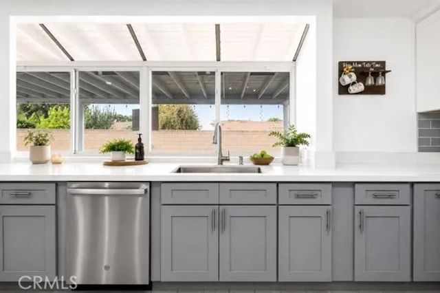 2606 N PALM Avenue, Rialto, CA 92377