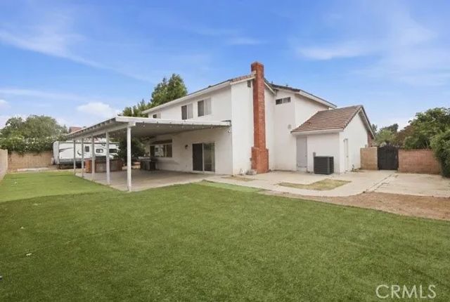 2606 N PALM Avenue, Rialto, CA 92377