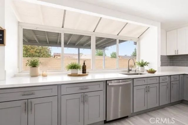 2606 N PALM Avenue, Rialto, CA 92377