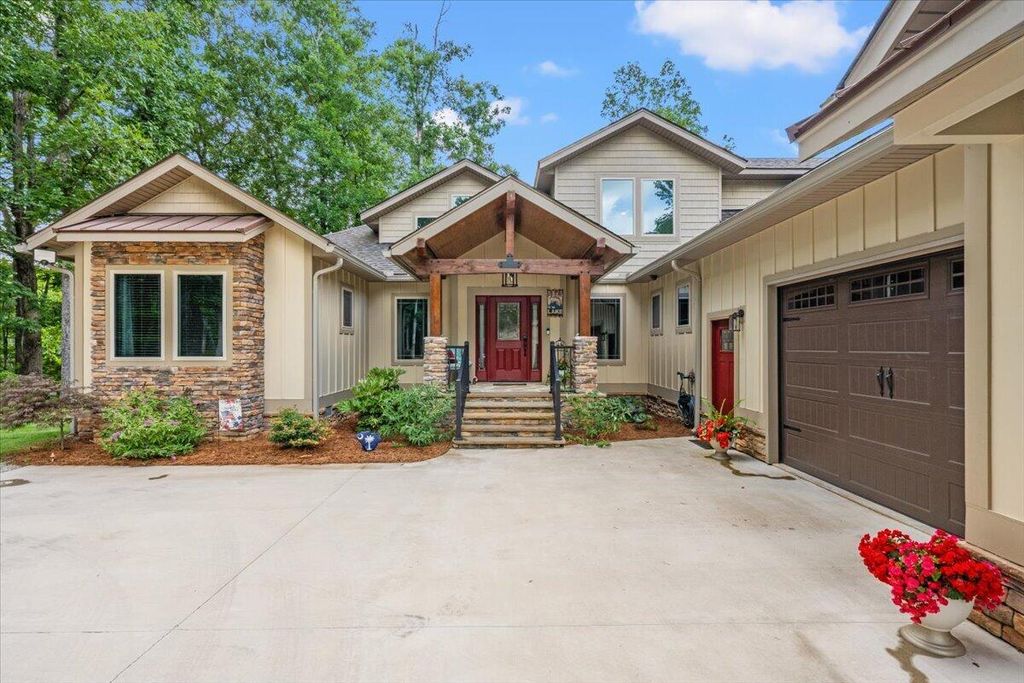 117 Hickory Landing Court, Elloree, SC 29047