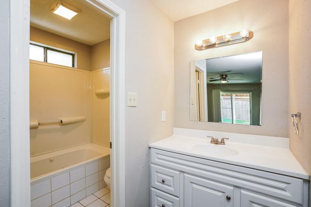 5114 Autumn Forest Drive, Houston, TX 77091