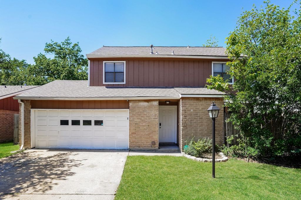 5114 Autumn Forest Drive, Houston, TX 77091