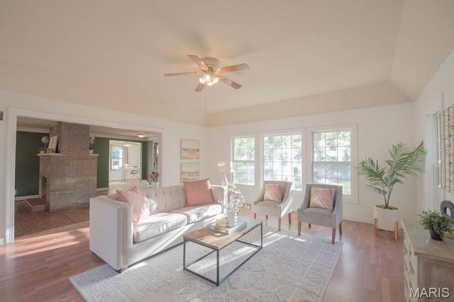 802 Hale Avenue, Edwardsville, IL 62025