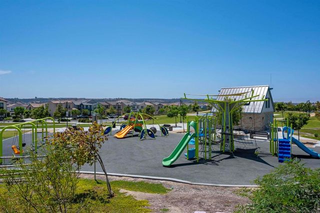 1236 Corte Mendi, Chula Vista, CA 91913