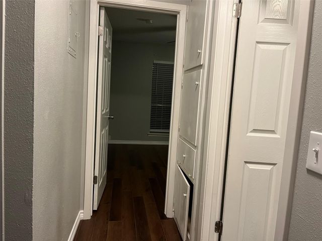 1619 E Cripple Creek DR, Austin, TX 78758