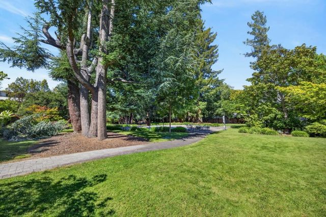 161 Stone Pine Lane, Menlo Park, CA 94025
