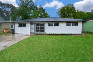 7823 Belgard Street, Houston, TX 77033