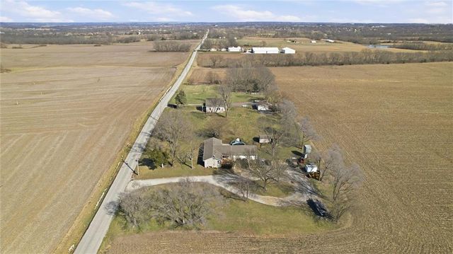 13641 Hollingsworth Road, Kansas City, KS 66109