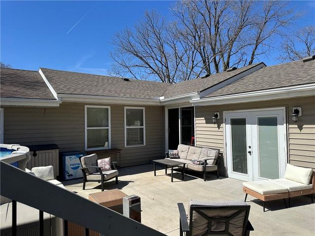 13641 Hollingsworth Road, Kansas City, KS 66109