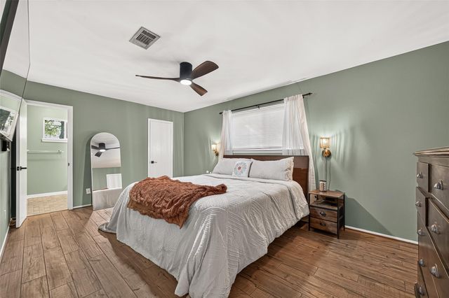 10711 Braewick Drive, Houston, TX 77096