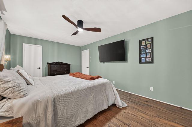10711 Braewick Drive, Houston, TX 77096