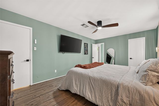 10711 Braewick Drive, Houston, TX 77096