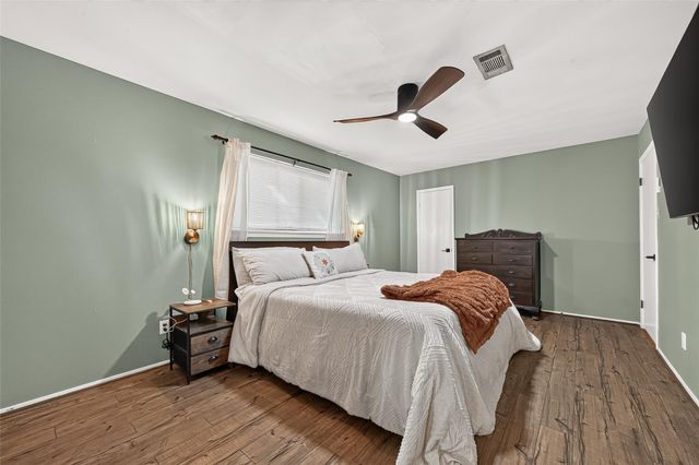 10711 Braewick Drive, Houston, TX 77096