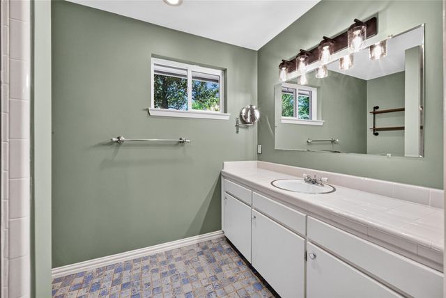 10711 Braewick Drive, Houston, TX 77096