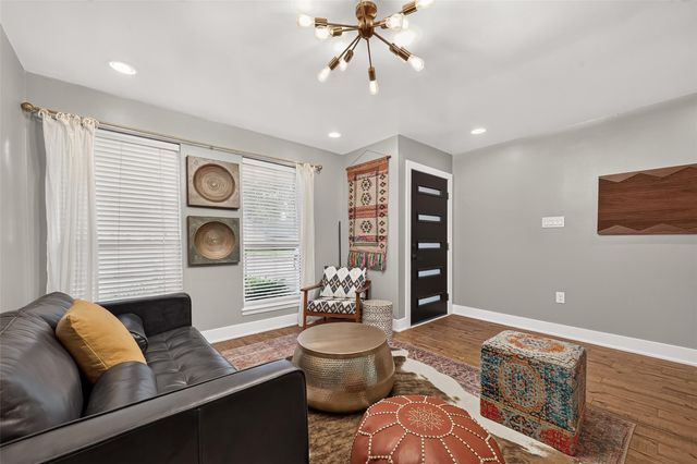 10711 Braewick Drive, Houston, TX 77096