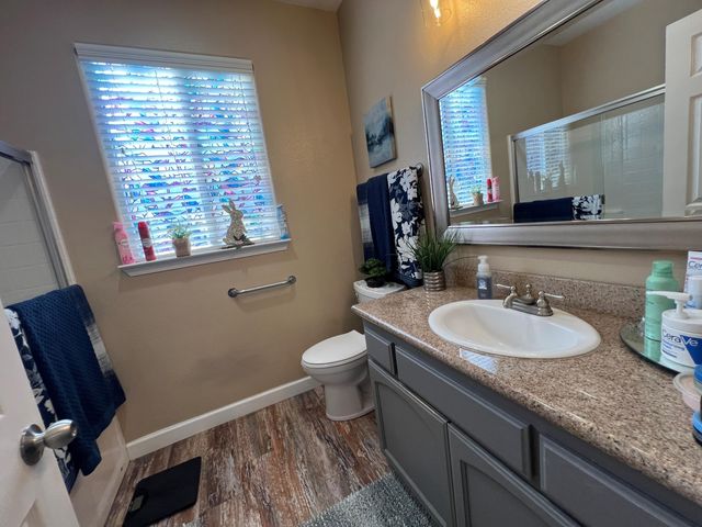 2727 Eshom Creek Court, Tulare, CA 93274