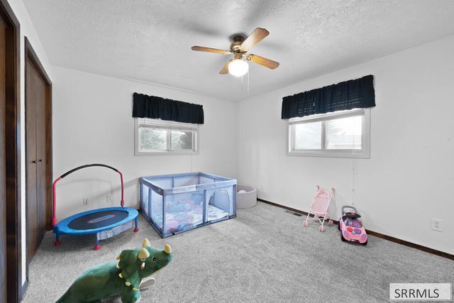 682 E 1100 N, Shelley, ID 83274