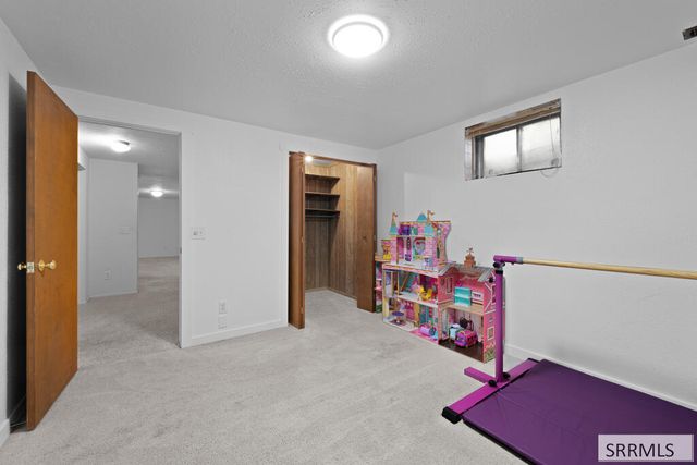 682 E 1100 N, Shelley, ID 83274