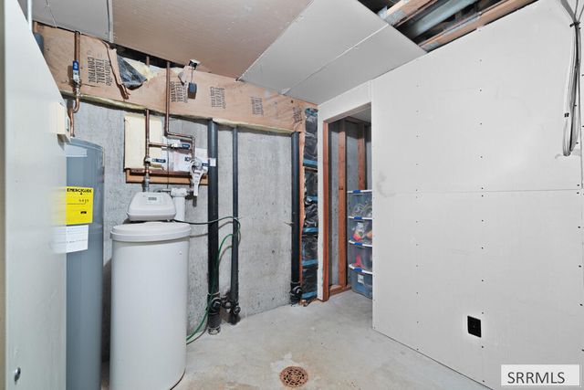 682 E 1100 N, Shelley, ID 83274
