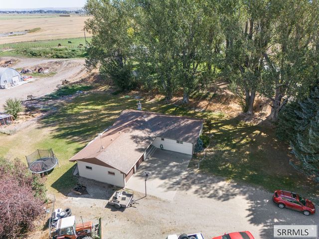 682 E 1100 N, Shelley, ID 83274