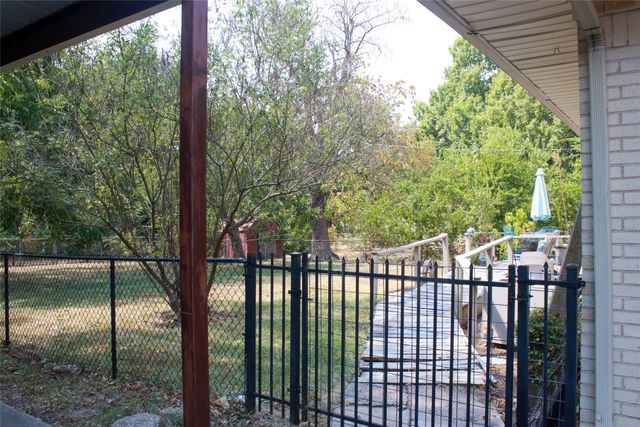 1417 williamsburg Road, Greenville, TX 75401