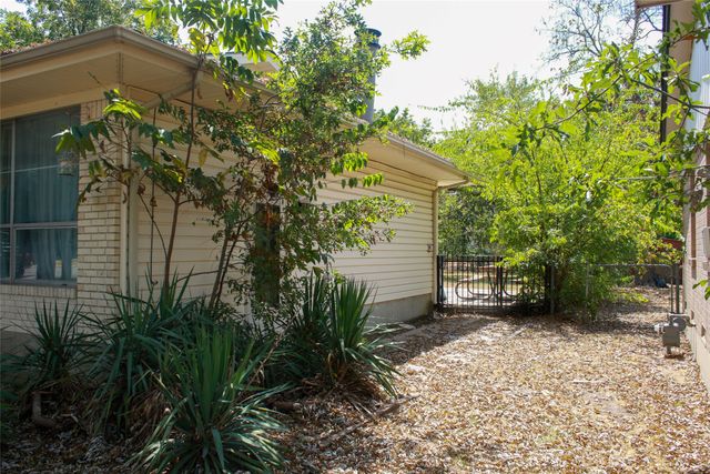 1417 williamsburg Road, Greenville, TX 75401