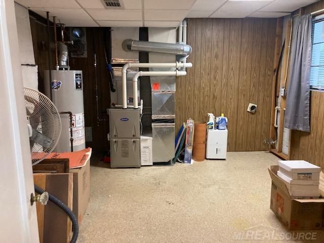 8641 Harding Street, Center Line, MI 48015