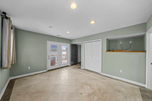 101 Woodland Pt, Estill Springs, TN 37330