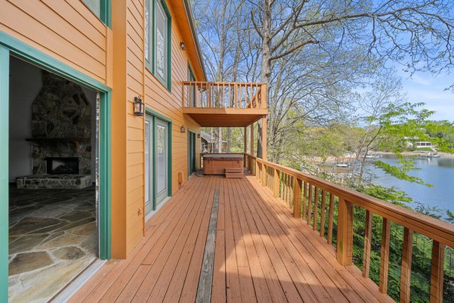 101 Woodland Pt, Estill Springs, TN 37330