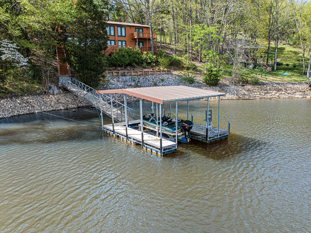 101 Woodland Pt, Estill Springs, TN 37330