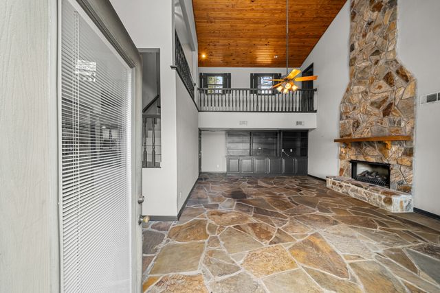 101 Woodland Pt, Estill Springs, TN 37330