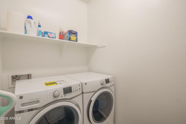 7914 W PUEBLO Avenue, Phoenix, AZ 85043