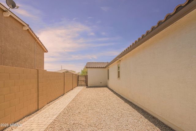 7914 W PUEBLO Avenue, Phoenix, AZ 85043