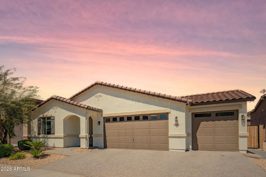 7914 W PUEBLO Avenue, Phoenix, AZ 85043