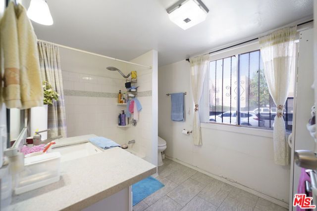 819 S Park View Street, Los Angeles, CA 90057