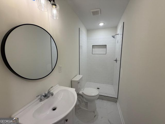 2996 Laguna Drive, Decatur, GA 30032