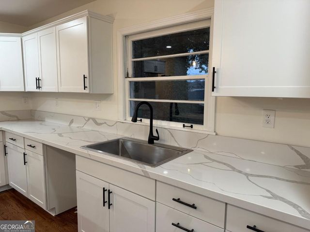 2996 Laguna Drive, Decatur, GA 30032