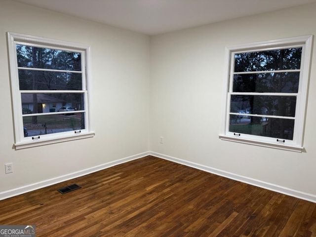 2996 Laguna Drive, Decatur, GA 30032