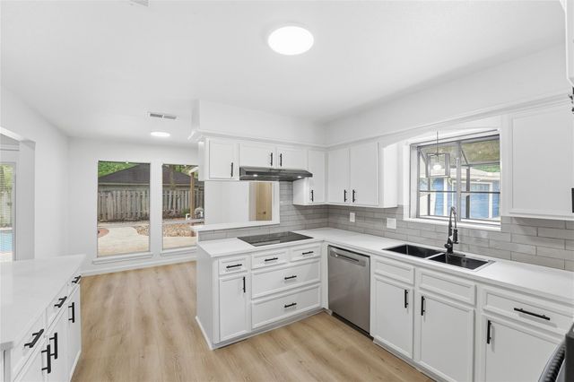 1907 Tangle Lake Drive, Kingwood, TX 77339