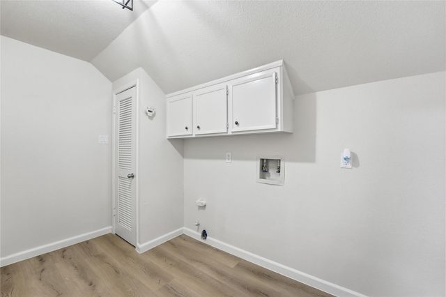 1907 Tangle Lake Drive, Kingwood, TX 77339