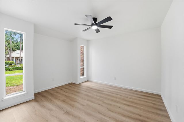 1907 Tangle Lake Drive, Kingwood, TX 77339