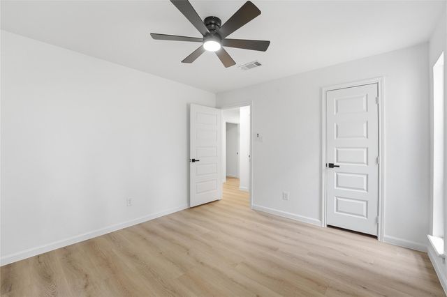 1907 Tangle Lake Drive, Kingwood, TX 77339