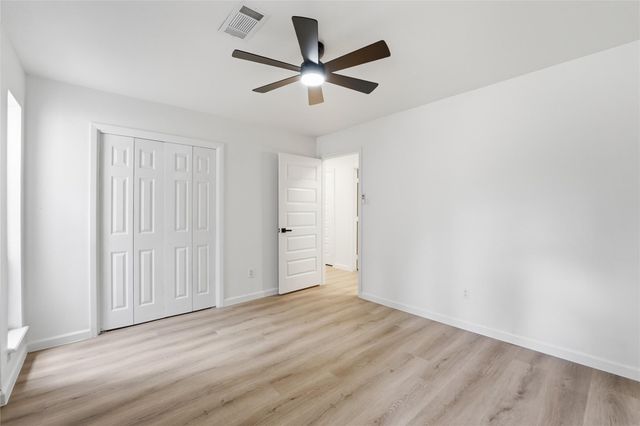 1907 Tangle Lake Drive, Kingwood, TX 77339