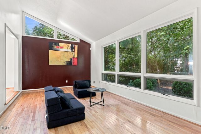 4904 Brookhurst Place, Raleigh, NC 27609
