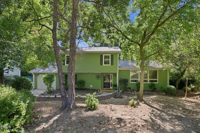 4904 Brookhurst Place, Raleigh, NC 27609