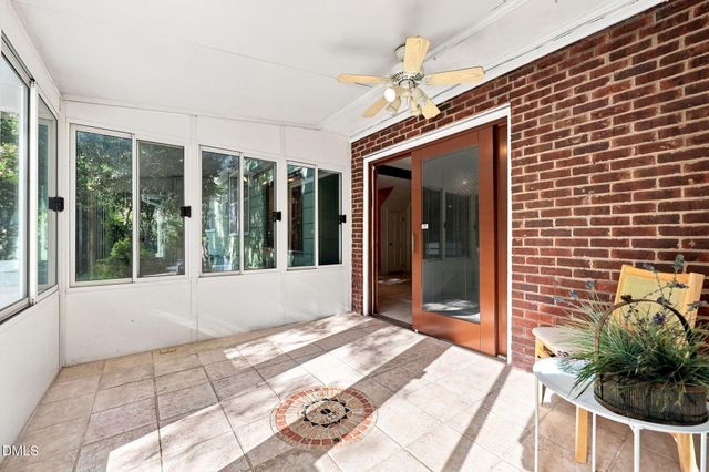 4904 Brookhurst Place, Raleigh, NC 27609
