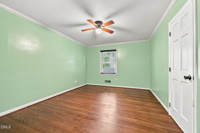 4904 Brookhurst Place, Raleigh, NC 27609
