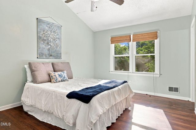 4904 Brookhurst Place, Raleigh, NC 27609