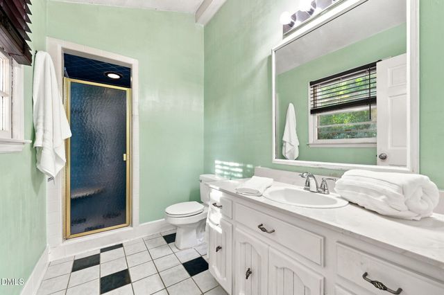 4904 Brookhurst Place, Raleigh, NC 27609